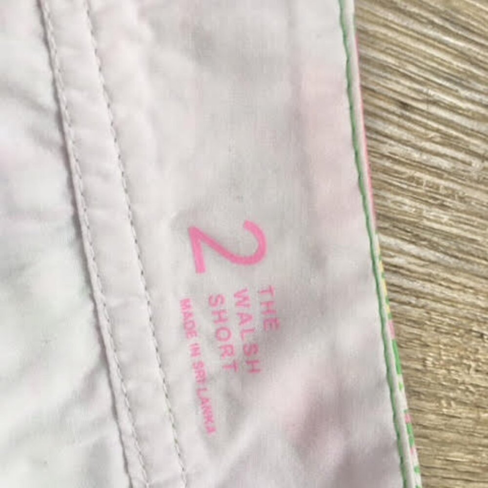 Lily Pulitzer Walsh Shorts Hot Wings Flamingos Size 2 - Picture 5 of 6